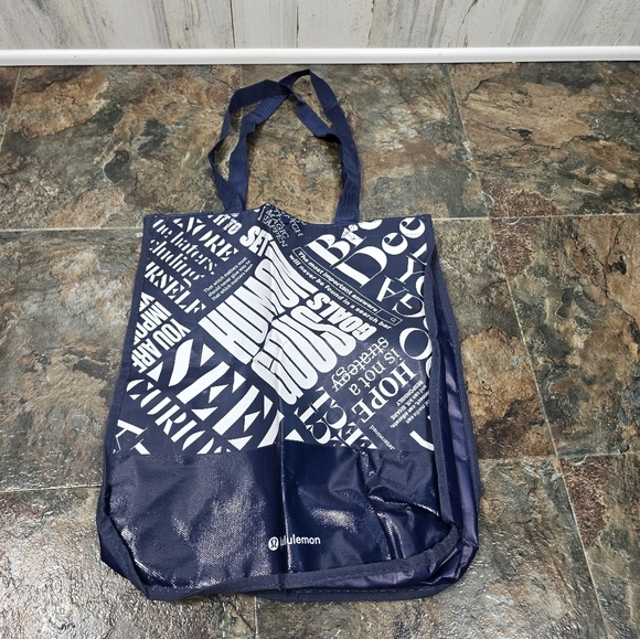 3/$15 lululemon reusable shopping bag, navy blue and white - Picture 8 of 8